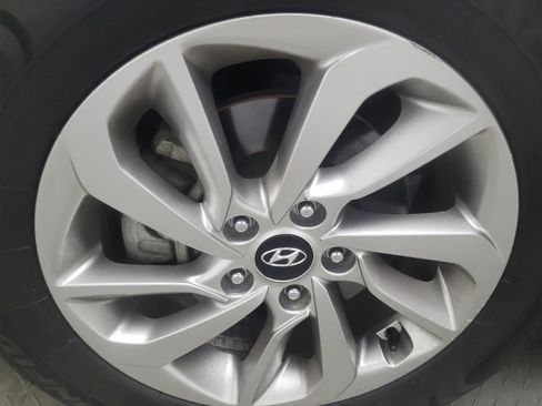 Used 2017 Hyundai Tucson SE Plus AWD/4WD image 31