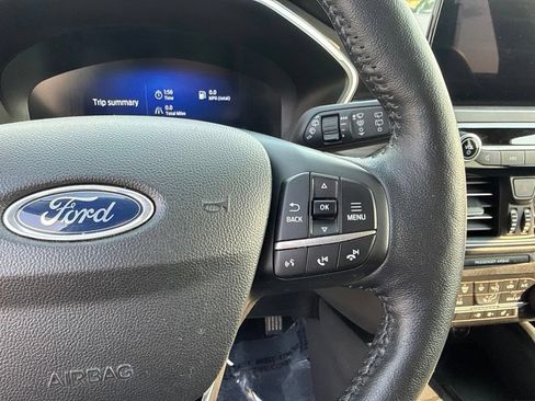 Used 2020 Ford Escape Titanium AWD/4WD image 20