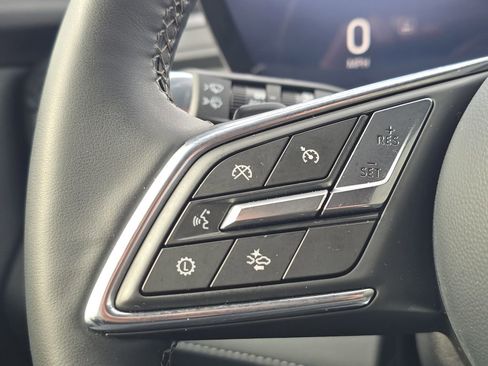 Certified 2025 Buick Enclave Preferred image 17