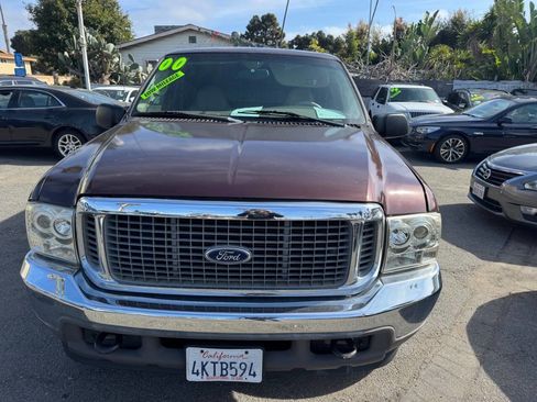 Used 2000 Ford Excursion Limited image 3