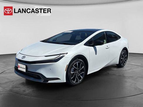 Certified 2024 Toyota Prius Prime FWD image 3