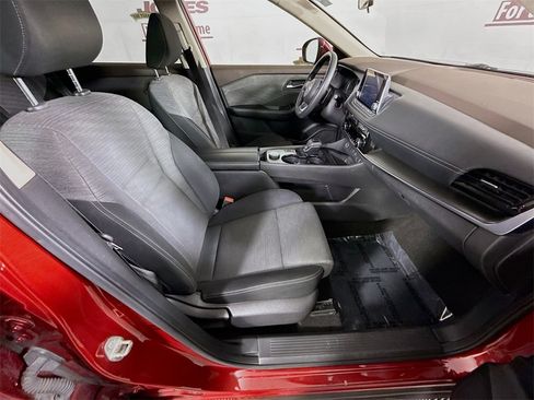 Certified 2021 Nissan Rogue SV image 30