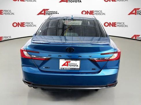 Used 2026 Toyota Camry SE w/ Convenience Package FWD image 6