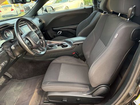 Used 2018 Dodge Challenger R/T w/ Sound Group image 7