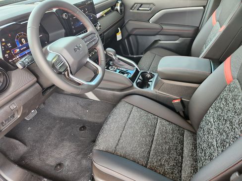 New 2026 Chevrolet Colorado Z71 image 10