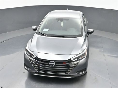 New 2025 Nissan Versa SR w/ Trunk Package image 28