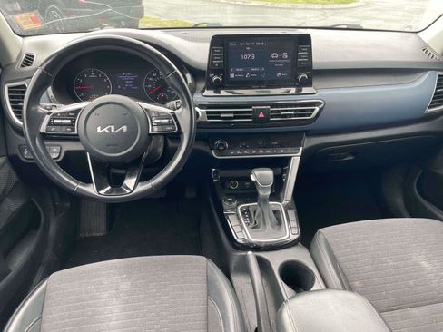 Used 2023 Kia Seltos S FWD image 7