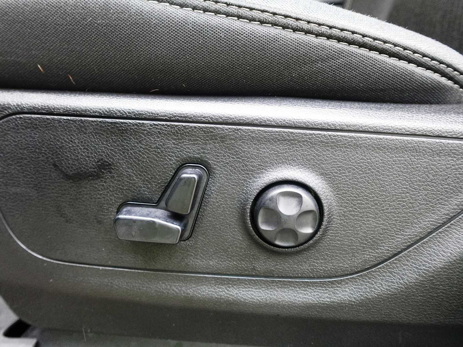 Used 2021 RAM 1500 Big Horn AWD/4WD image 14