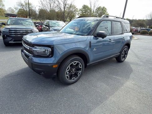 New 2025 Ford Bronco Sport Outer Banks w/ Outer Banks Tech Package+ image 14