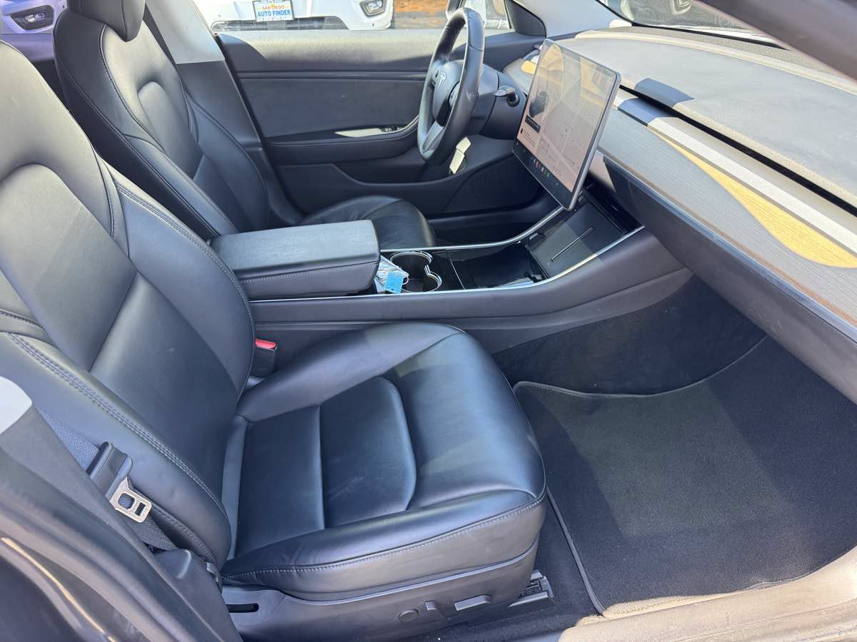 Used 2019 Tesla Model 3 RWD image 14
