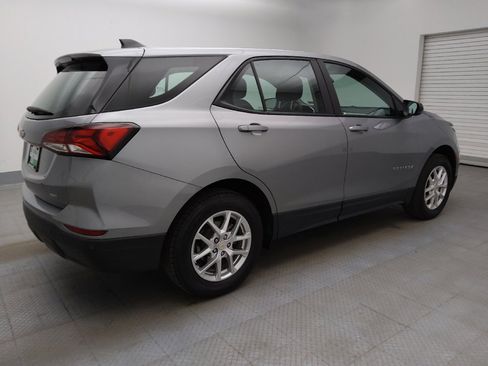Used 2024 Chevrolet Equinox LS image 10