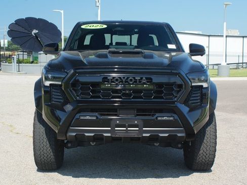 Used 2025 Toyota Tacoma TRD Pro w/ Tow Tech Package AWD/4WD image 25