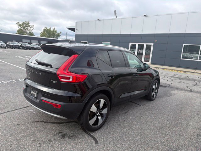 Used 2020 Volvo XC40 T5 Momentum AWD/4WD image 5