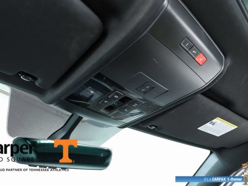 Used 2023 Volkswagen Atlas Cross Sport SE w/ Panoramic Sunroof Package AWD/4WD image 26
