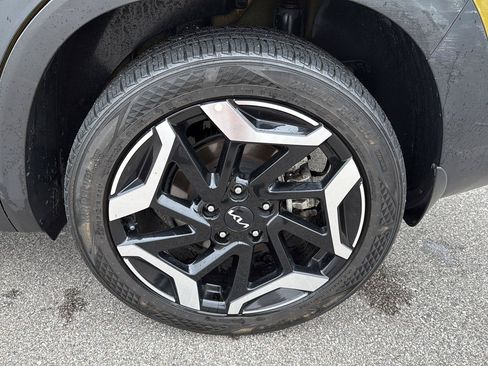 Used 2024 Kia Seltos SX w/ SX Sunroof Package AWD/4WD image 16