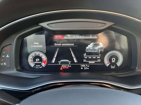 Used 2022 Audi SQ7 Prestige w/ Prestige Package image 28