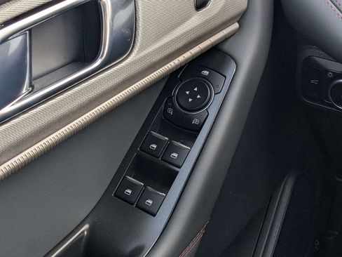 New 2026 Ford Explorer Active w/ Active Comfort Package image 20