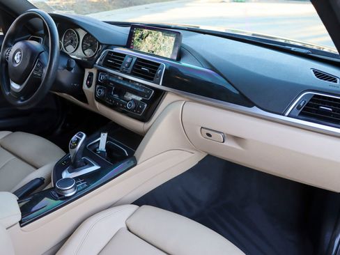 Used 2018 BMW 330i Sedan image 23