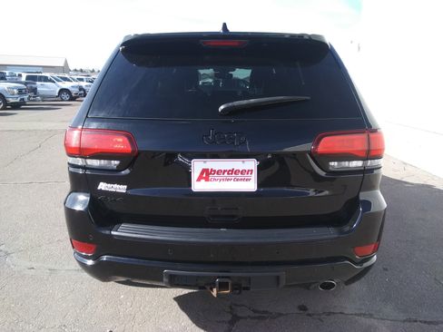 Used 2019 Jeep Grand Cherokee Altitude image 6