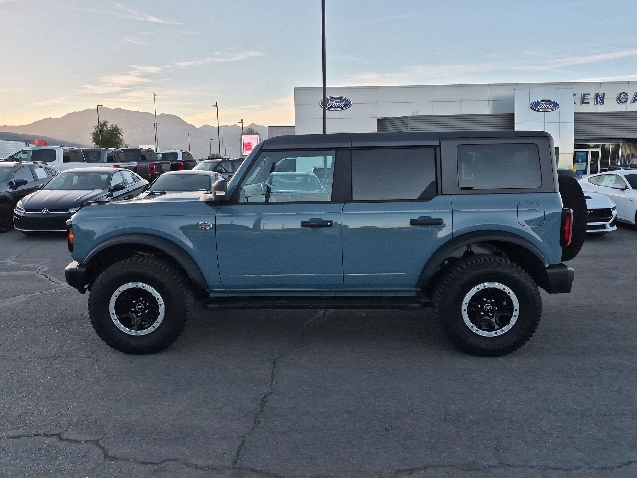 Used 2023 Ford Bronco Wildtrak AWD/4WD image 10