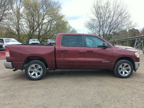 Used 2023 RAM 1500 Big Horn AWD/4WD image 6