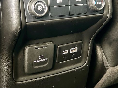 Used 2021 GMC Acadia SLT w/ Trailering Package image 28