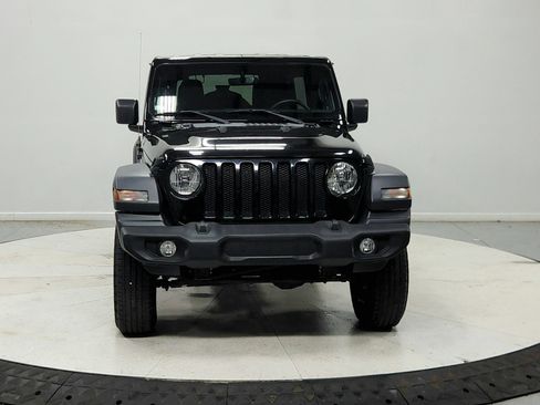 Used 2021 Jeep Wrangler Unlimited Sport AWD/4WD image 3
