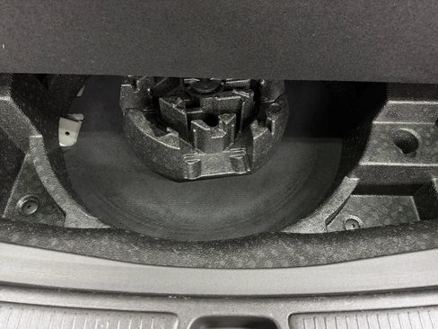 Used 2023 Buick Envision Essence FWD image 99