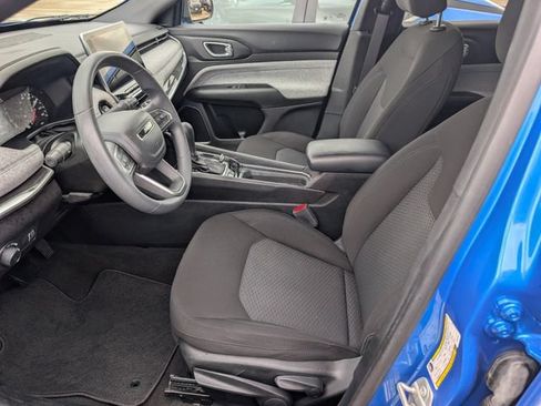 Used 2023 Jeep Compass Sport AWD/4WD image 8