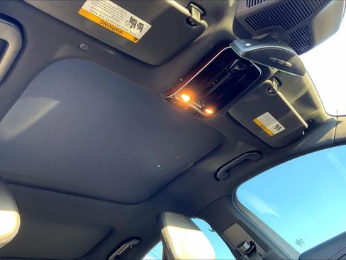 Used 2023 Mercedes-Benz C 300 Sedan image 13