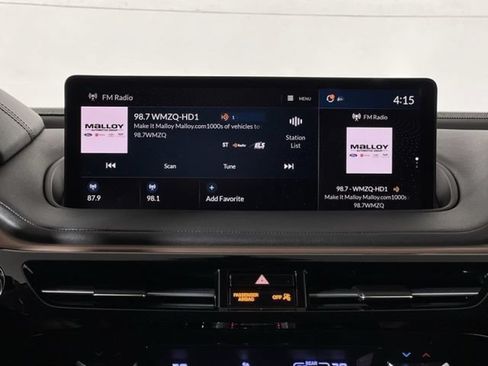 Used 2023 Acura MDX SH-AWD w/ Technology Package image 15