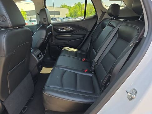 Used 2024 GMC Terrain SLT AWD/4WD image 11