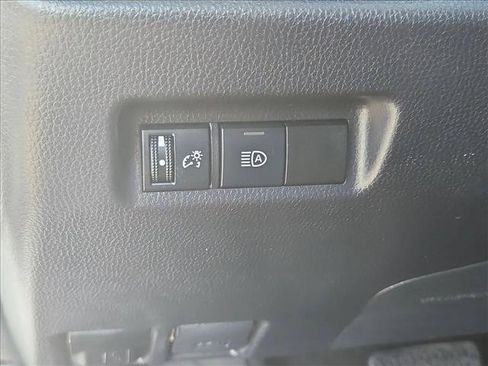 Used 2025 Toyota RAV4 XLE FWD image 16