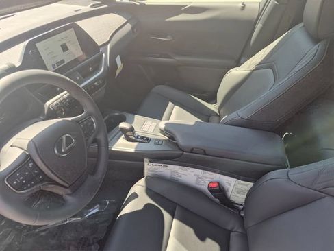 New 2026 Lexus UX 300h AWD image 12