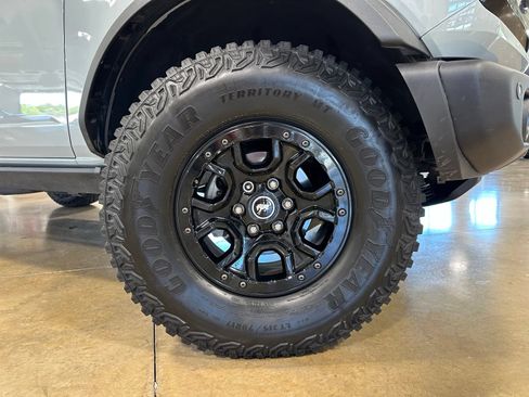 Used 2023 Ford Bronco Wildtrak AWD/4WD image 10