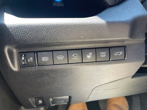 Used 2025 Toyota RAV4 XSE w/ Advanced Technology Package AWD/4WD image 28