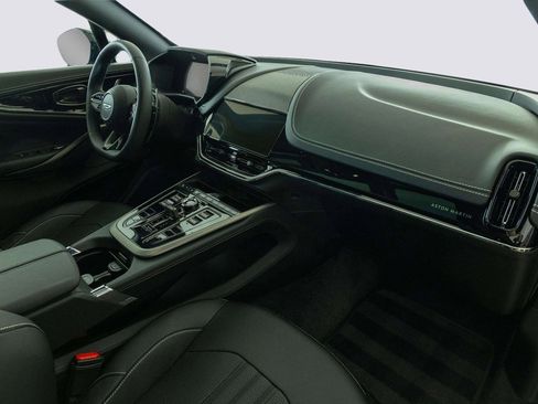 New 2026 Aston Martin DBX 707 image 32