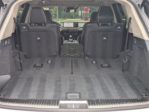 Used 2023 Acura MDX SH-AWD w/ Advance Package image 30