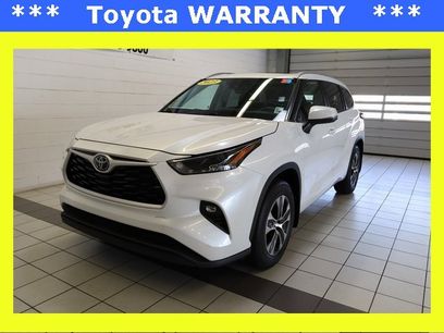 Used 2023 Toyota Highlander XLE