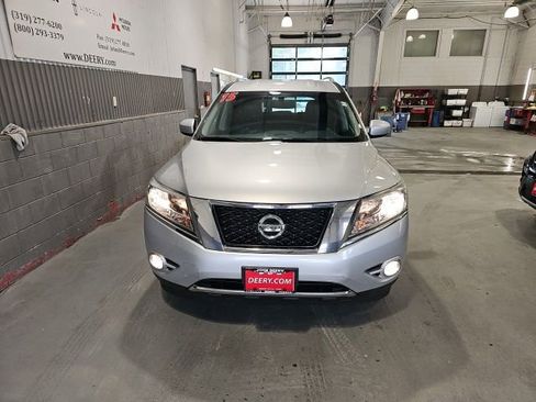Used 2015 Nissan Pathfinder SL w/ Trailer Tow Package AWD/4WD image 8