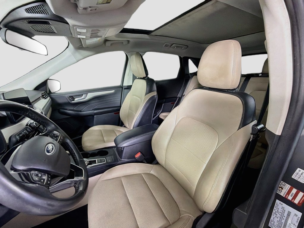 Used 2022 Ford Escape SEL w/ Technology Package FWD image 14