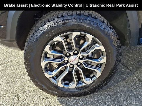 Used 2026 GMC Canyon Denali AWD/4WD image 16