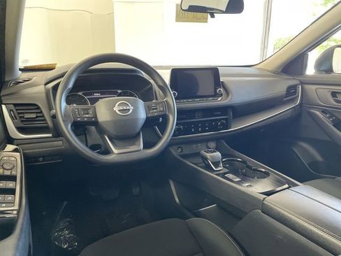 Certified 2025 Nissan Rogue S image 17