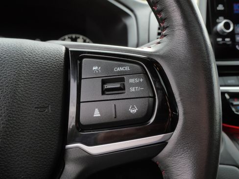 Used 2025 Honda Odyssey Sport-L image 28