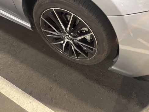 Used 2022 Toyota Camry SE w/ Carpet Mat Package (TMS) image 7