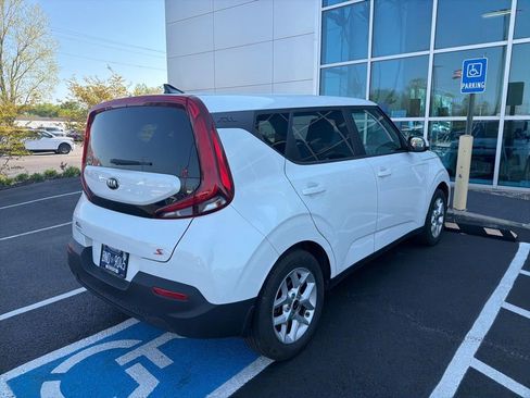 Used 2020 Kia Soul S image 4