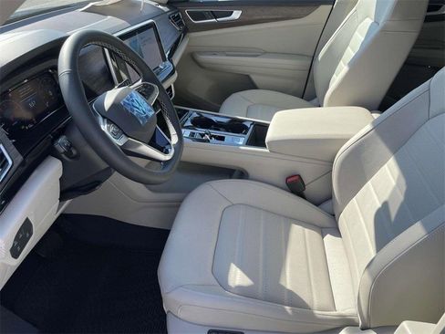 New 2025 Volkswagen Atlas SEL image 15