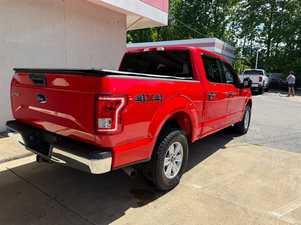 Used 2017 Ford F150 XLT AWD/4WD image 4