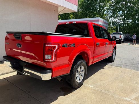 Used 2017 Ford F150 XLT AWD/4WD image 4
