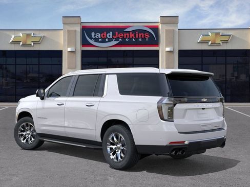 New 2025 Chevrolet Suburban Premier image 3